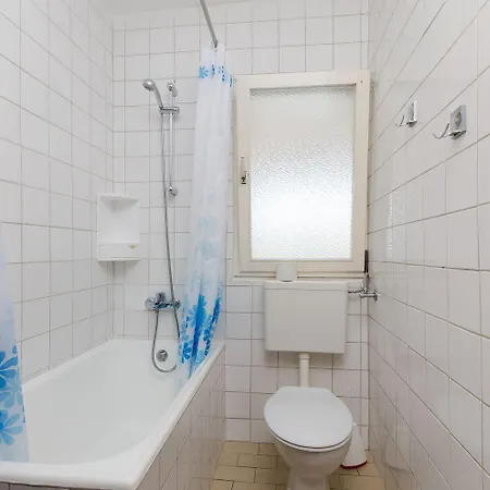 Διαμέρισμα Idyllisches Studio-apartment In Der Altstadt Mit Privatparkplatz Und 400 Meter Zum