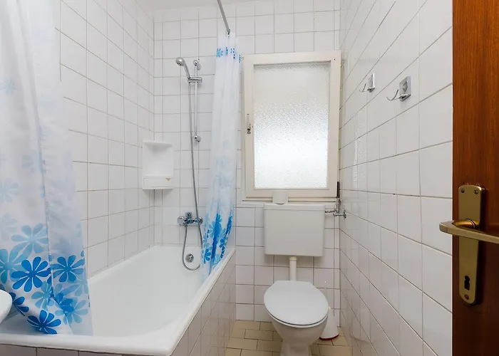 アパート Idyllisches Studio-apartment In Der Altstadt Mit Privatparkplatz Und 400 Meter Zum